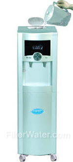 Bottleless Water Cooler pour water and wheel